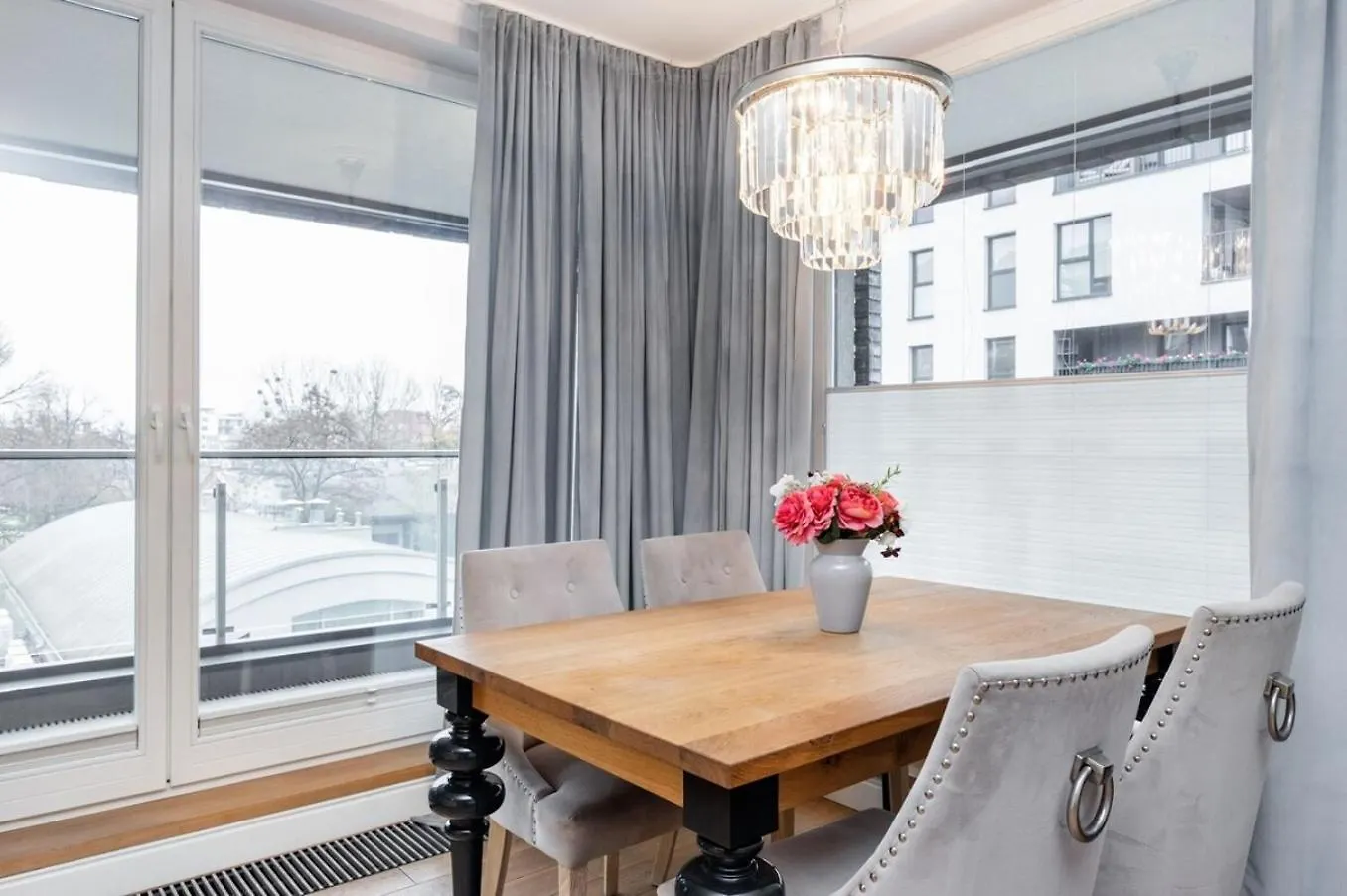 Soho Factory Premium Apartment Warszawa